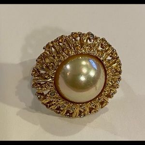 Ring WOMENS Vtg Large Pearl Gold Ring Size 8.75”